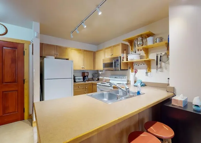 Copper Springs 101 Apartment *
